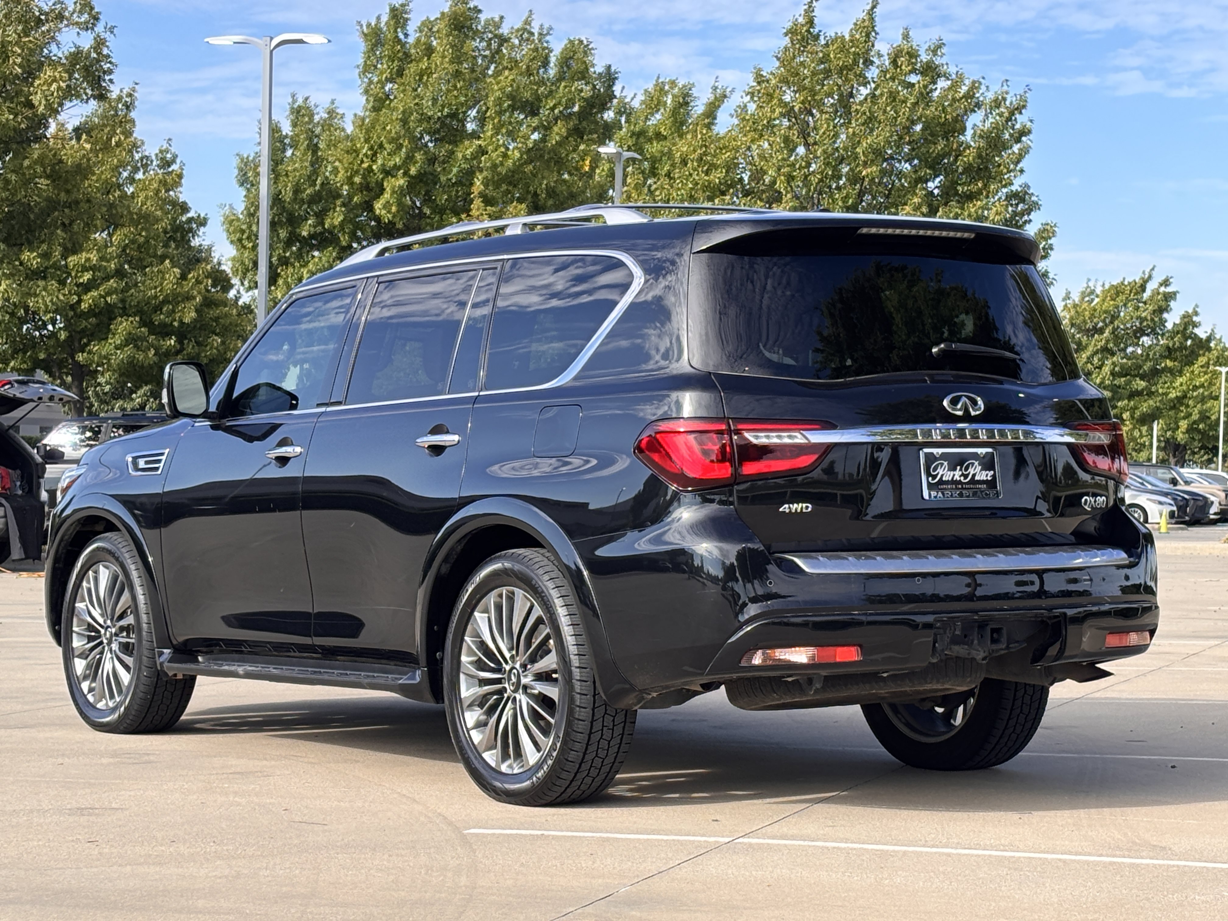 Used 2021 INFINITI QX80 Sensory w/ Cargo Package AWD/4WD image 6