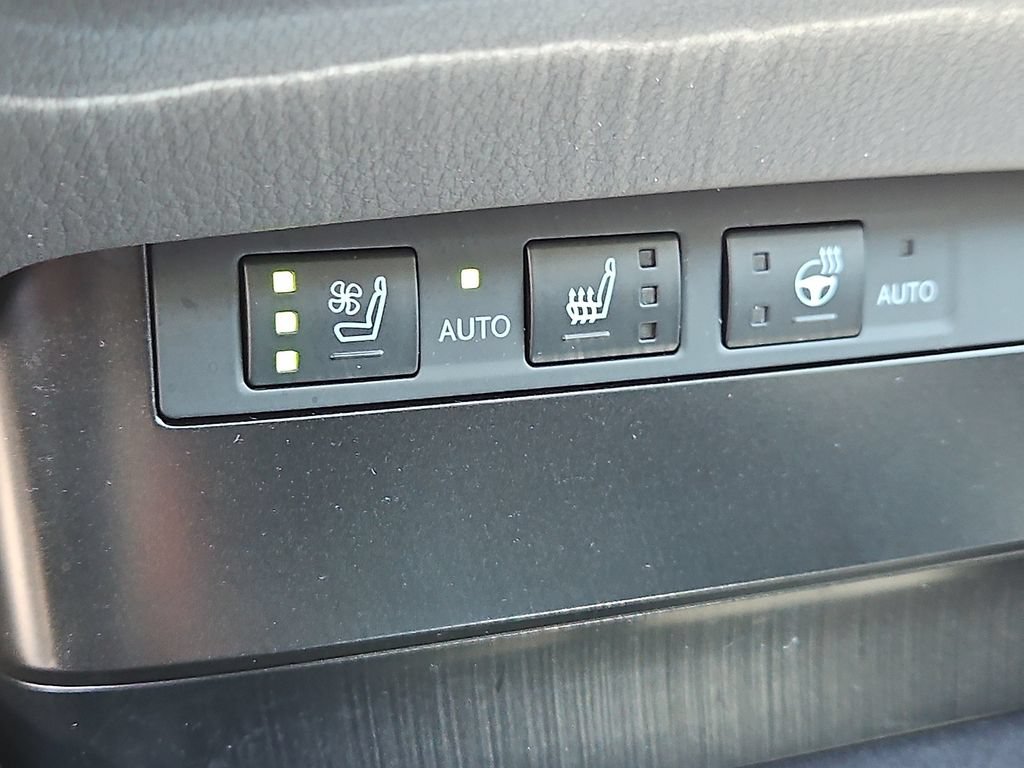 Certified 2023 Lexus ES 250 w/ Premium Package AWD/4WD image 26