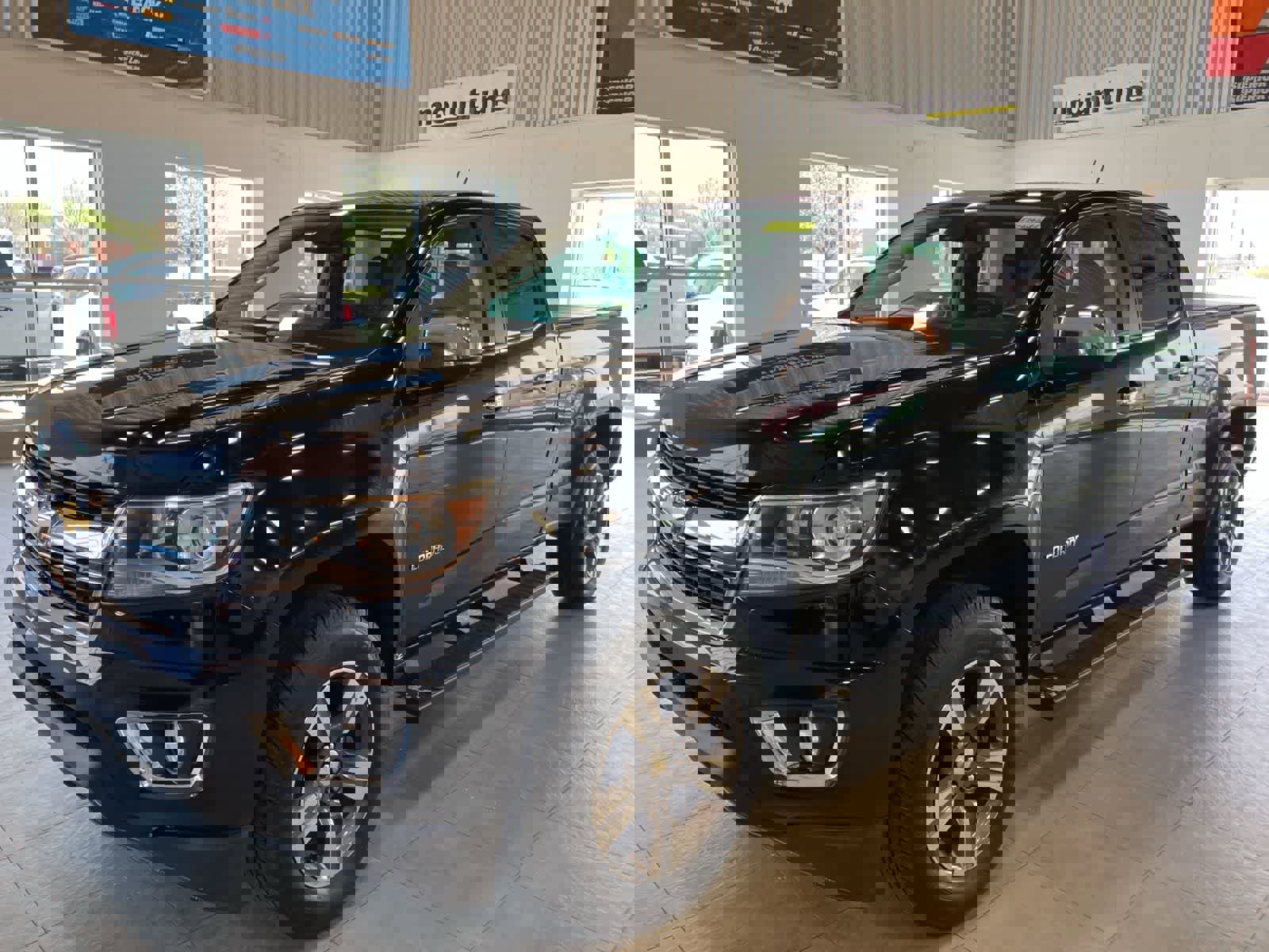 Used 2015 Chevrolet Colorado LT w/ Luxury Package