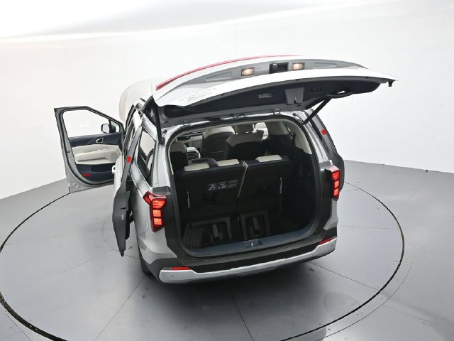 Used 2025 Kia Carnival EX FWD image 63