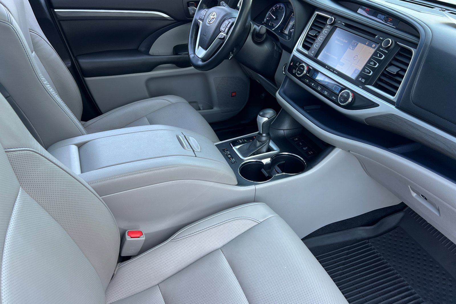 Certified 2019 Toyota Highlander Limited Platinum AWD/4WD image 15