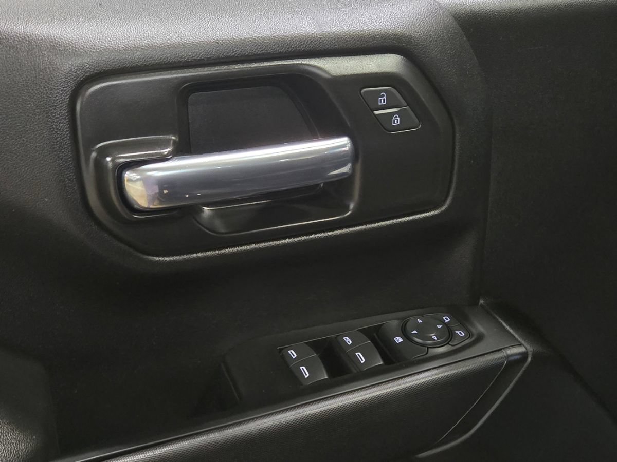 Used 2022 Chevrolet Silverado 1500 Custom RWD image 43