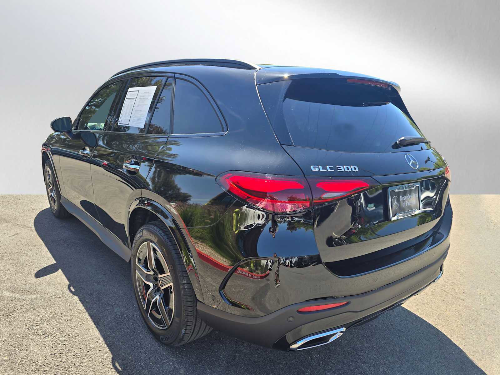 Used 2026 Mercedes-Benz GLC 300 4MATIC image 9