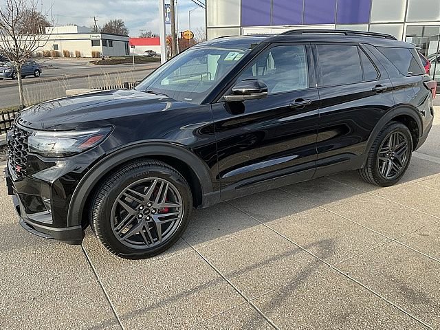 Used 2025 Ford Explorer ST w/ Sun And Sound Package image 11