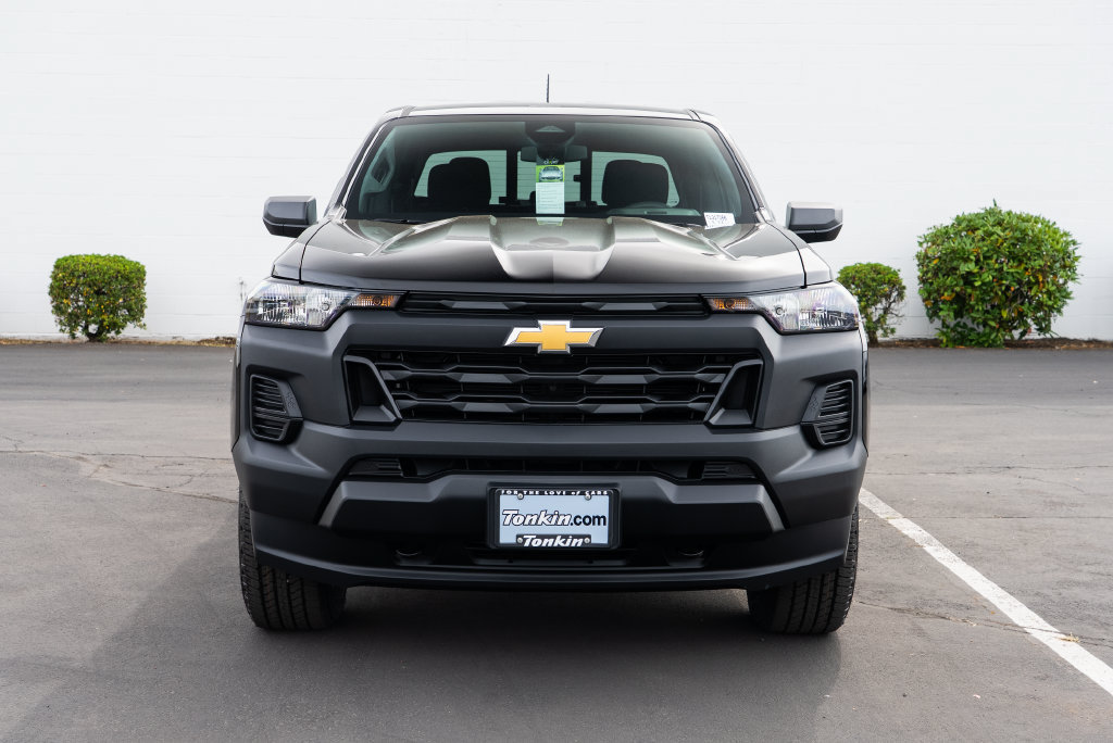New 2026 Chevrolet Colorado W/T w/ WT Custom Package AWD/4WD image 2