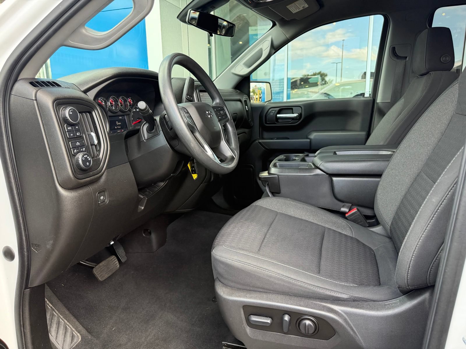 Used 2022 Chevrolet Silverado 1500 Custom w/ Rally Edition AWD/4WD image 15
