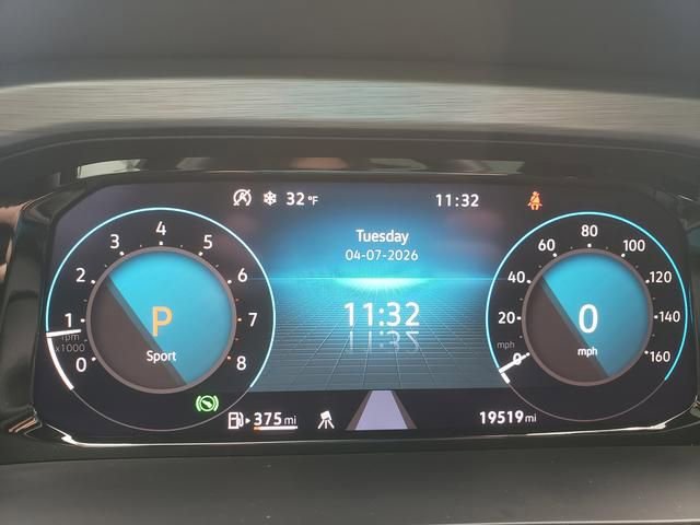 Used 2024 Volkswagen Atlas Cross Sport SE w/ Panoramic Sunroof Package image 31