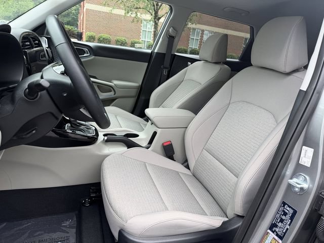 Certified 2025 Kia Soul EX FWD image 14