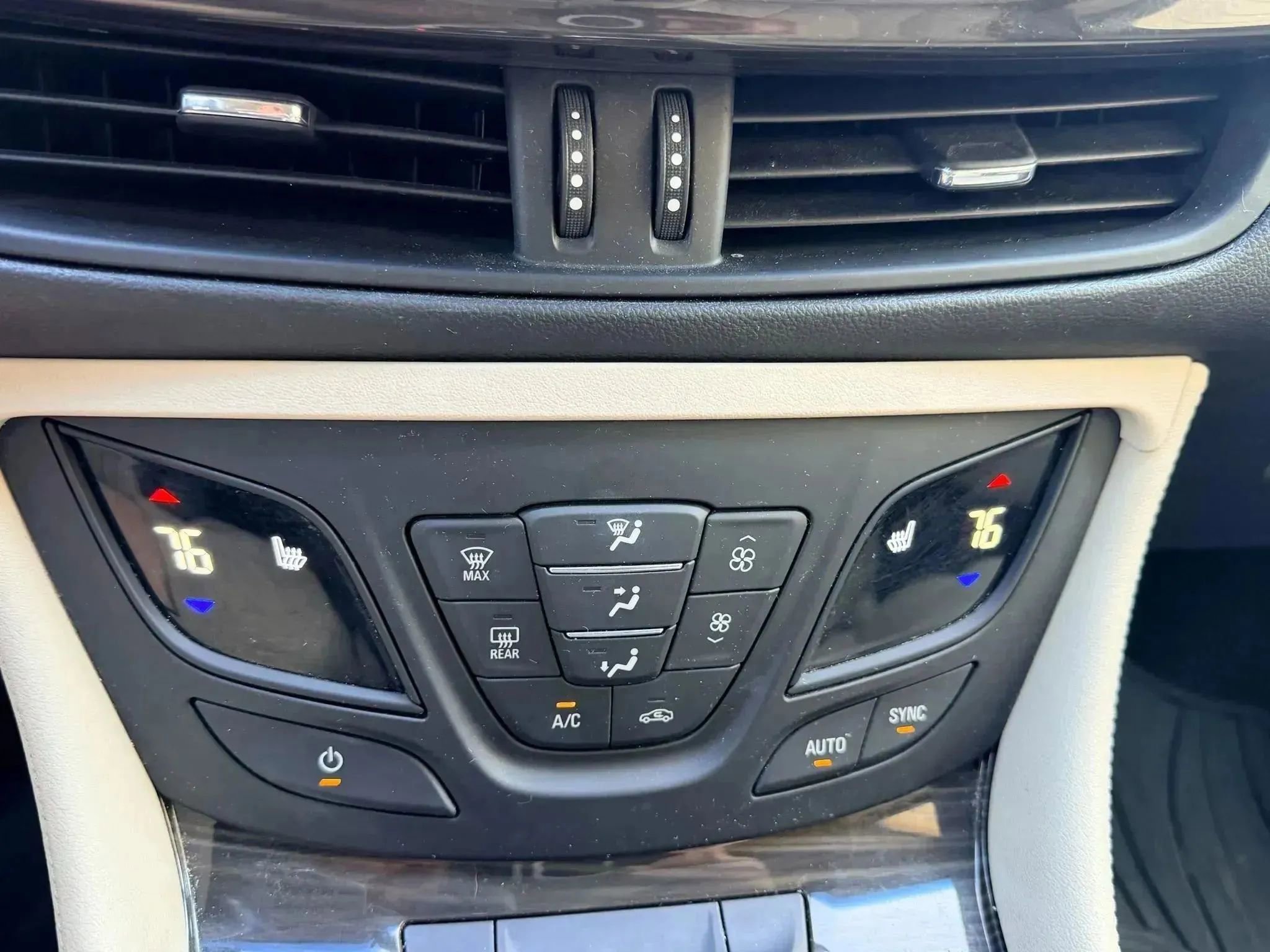 Used 2020 Buick Envision Preferred image 10
