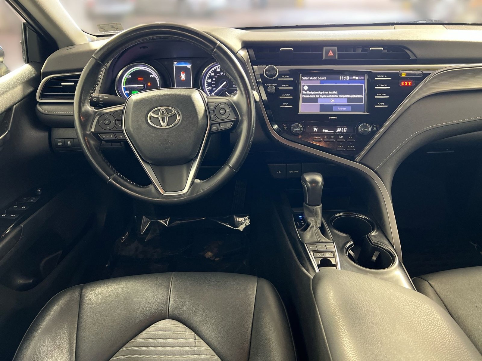 Used 2020 Toyota Camry SE image 23