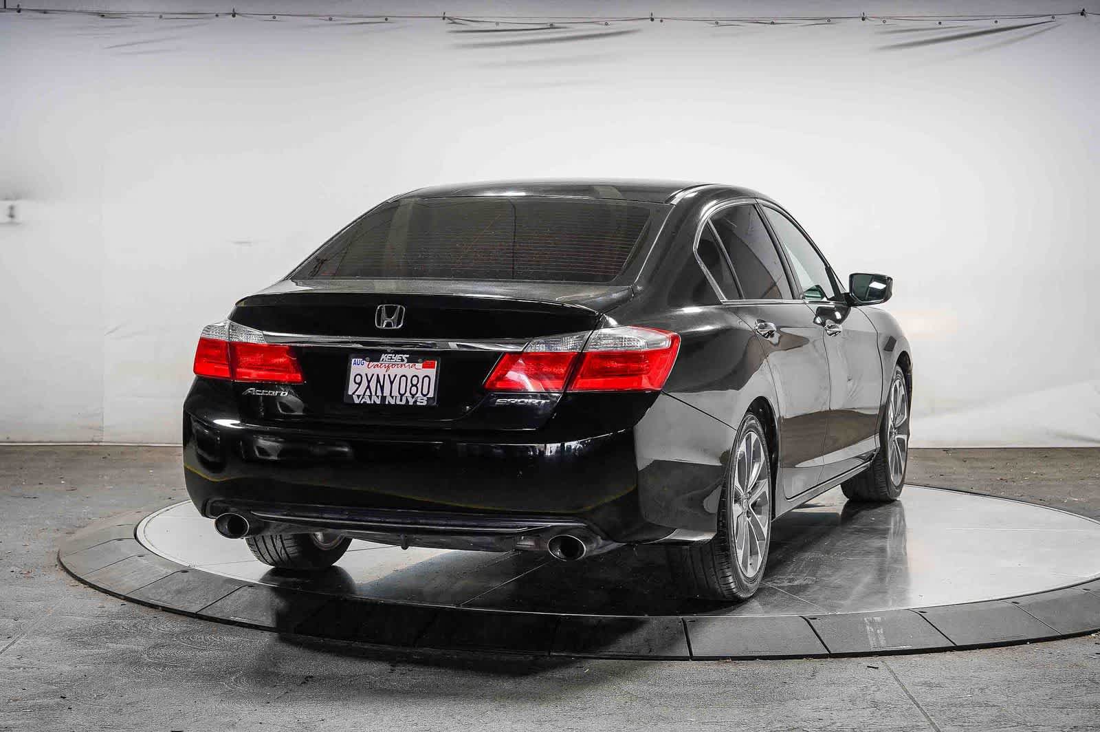 Used 2013 Honda Accord Sport image 4