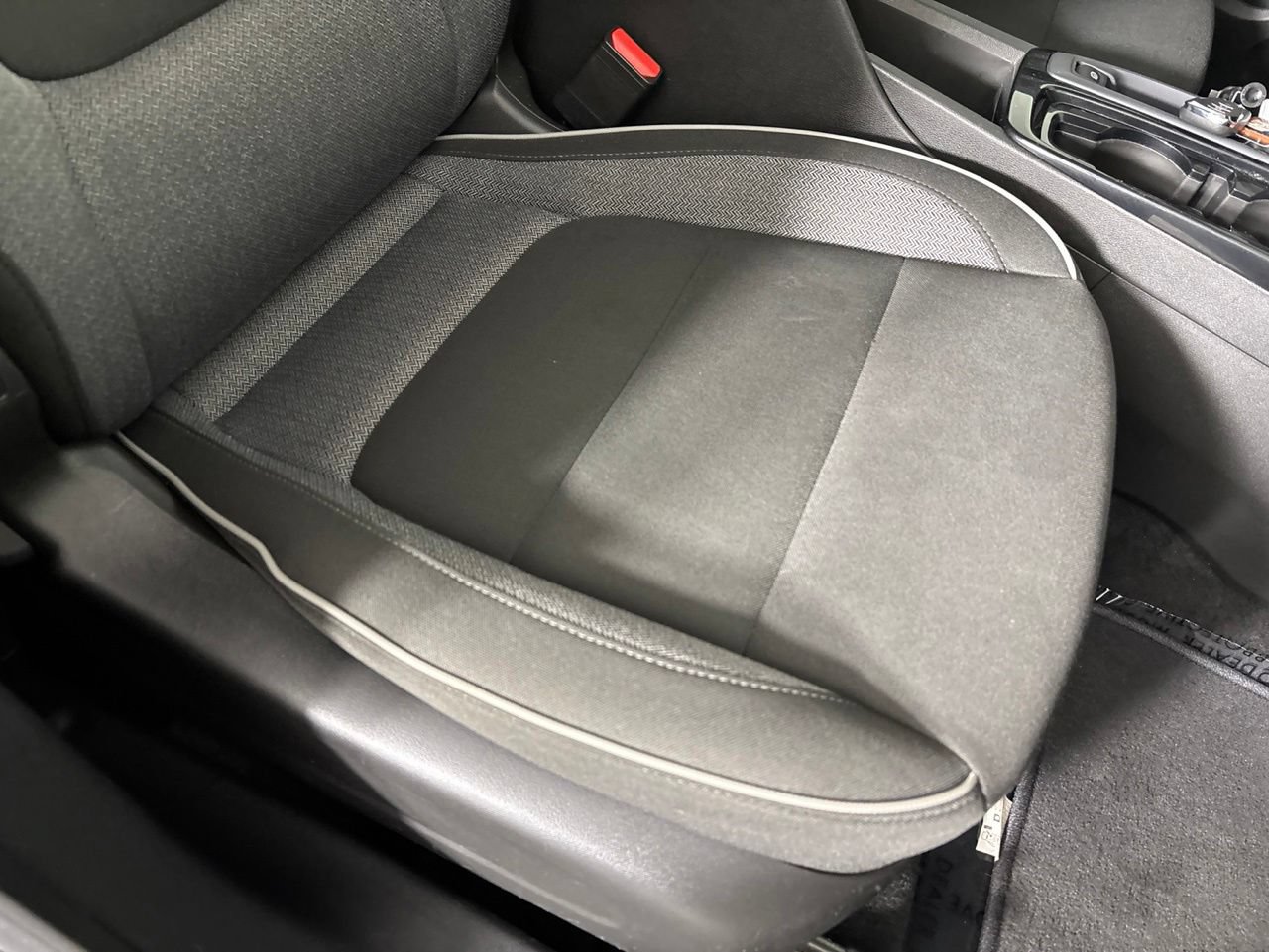 Used 2025 Chevrolet TrailBlazer LT AWD/4WD image 25
