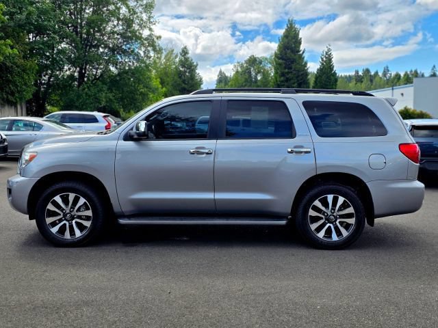 Used 2015 Toyota Sequoia Platinum AWD/4WD image 4