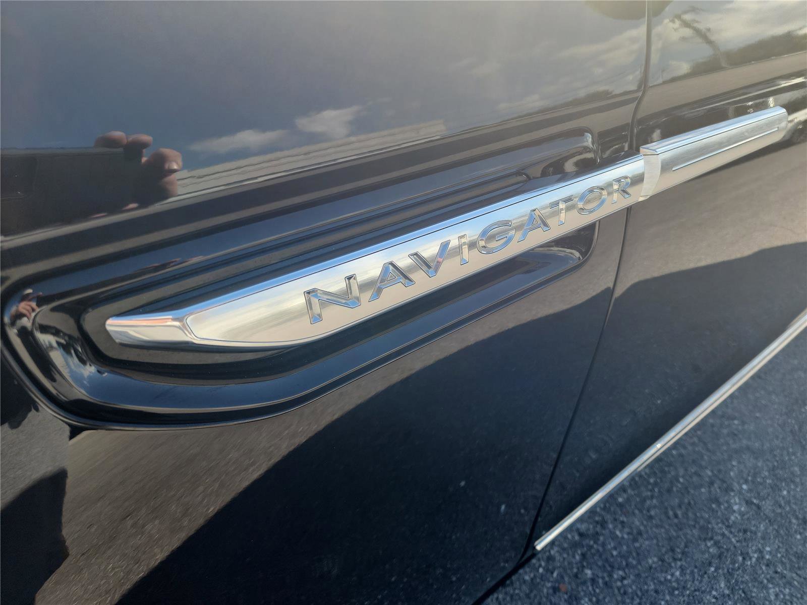 Used 2020 Lincoln Navigator Reserve w/ Luxury Package image 10