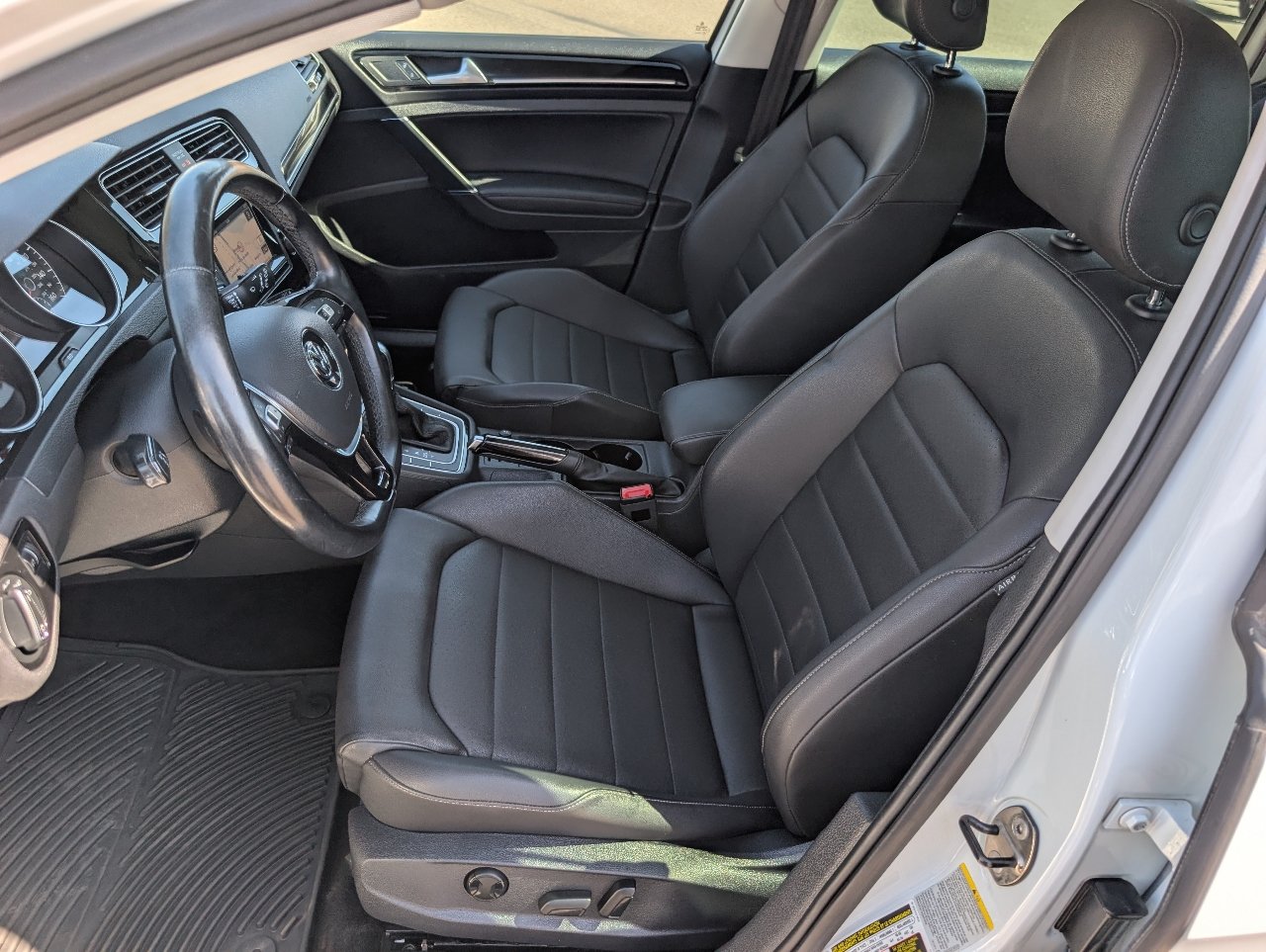 Used 2015 Volkswagen Golf TDI SEL FWD image 2