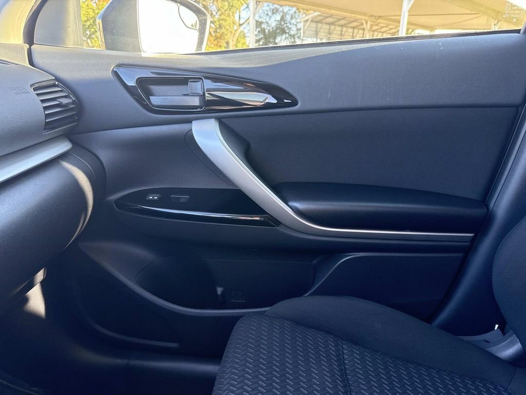 Used 2025 Mitsubishi Eclipse Cross LE image 25