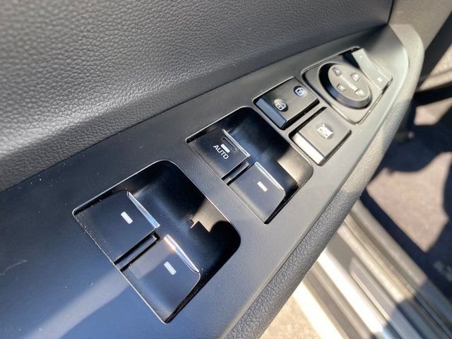 Used 2018 Hyundai Tucson Limited image 19