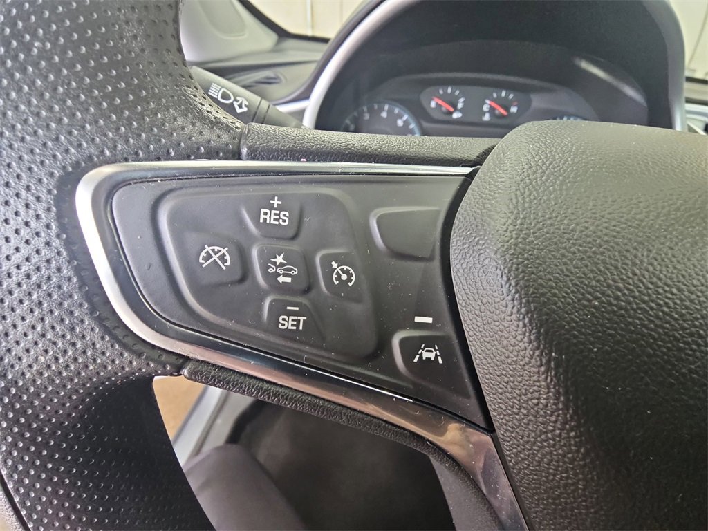 Used 2024 Chevrolet Malibu LT image 16