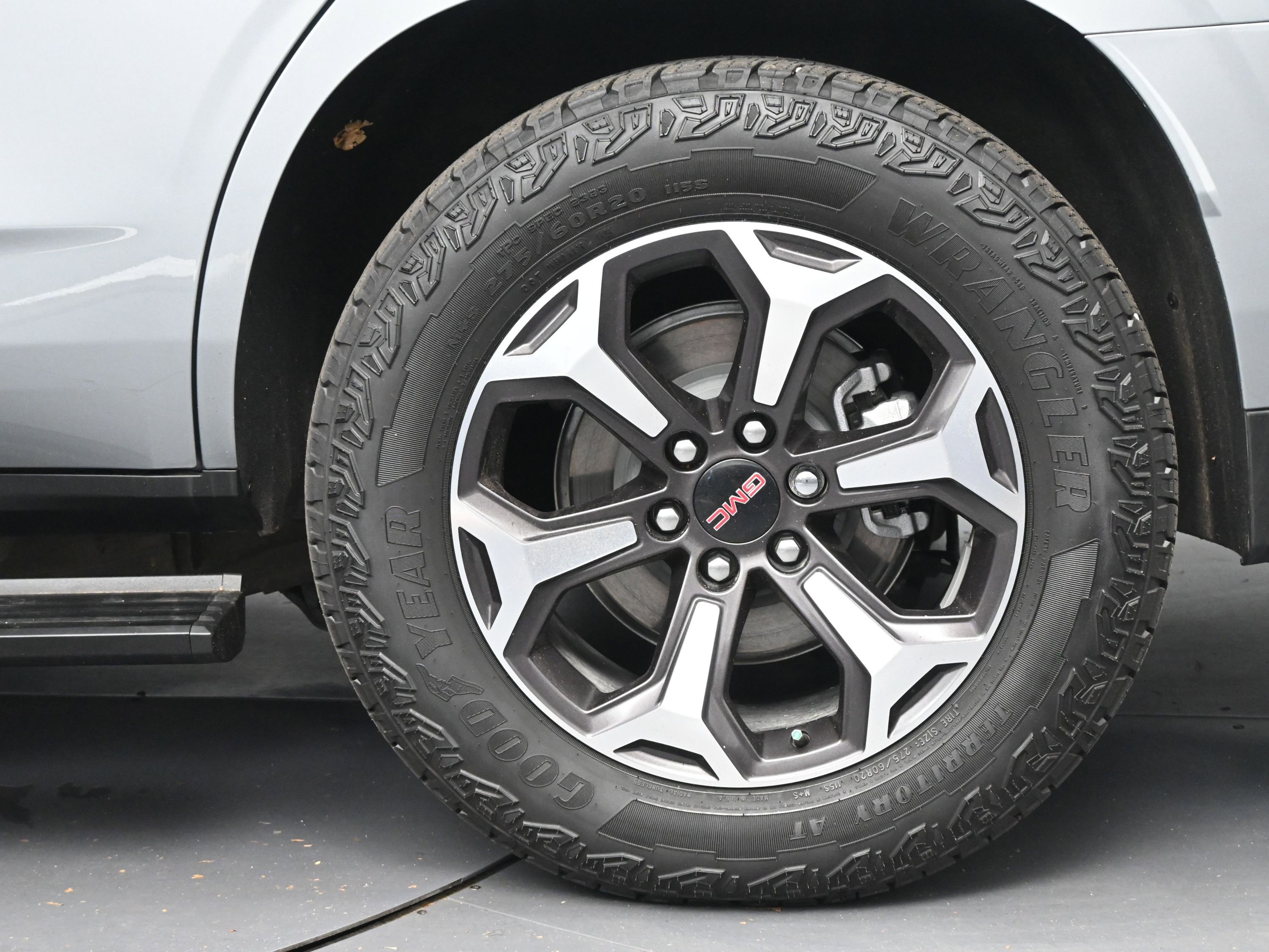 Used 2025 GMC Yukon AT4 Ultimate image 25