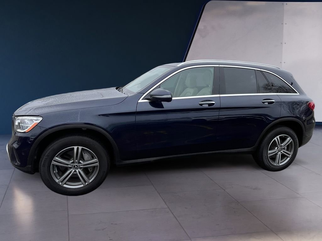 Certified 2022 Mercedes-Benz GLC 300 4MATIC w/ Premium Package Lite image 2