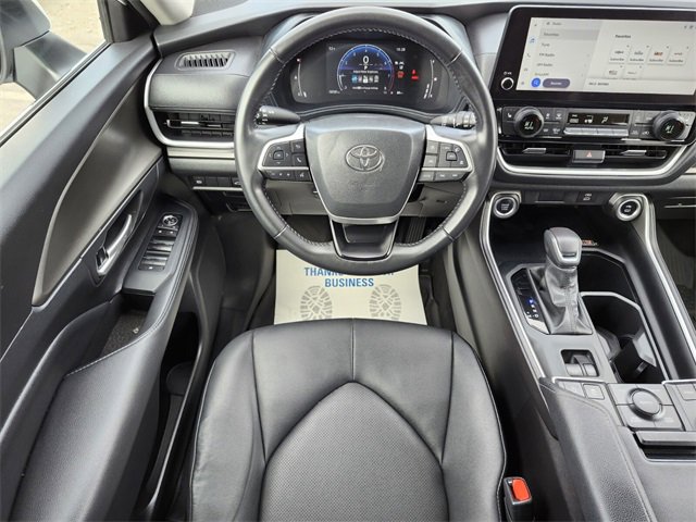 Used 2024 Toyota Grand Highlander XLE image 13