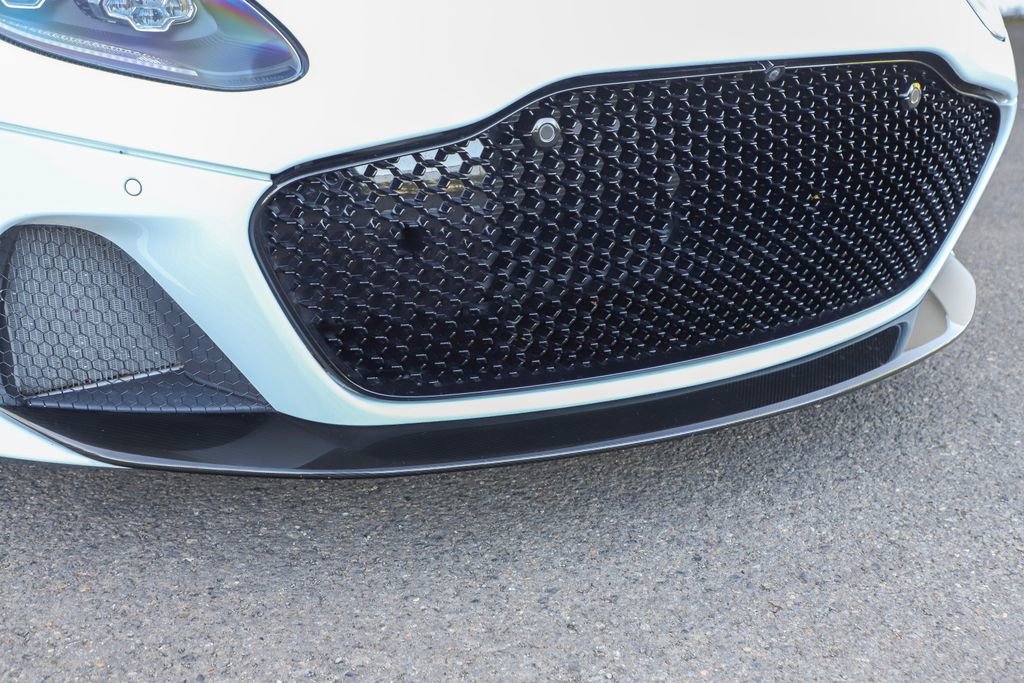 Used 2019 Aston Martin DBS Superleggera RWD image 25