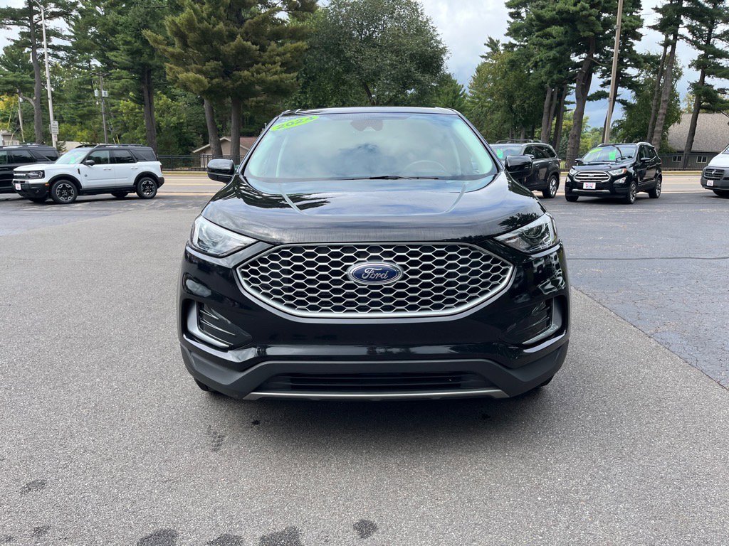 Used 2024 Ford Edge SEL image 2