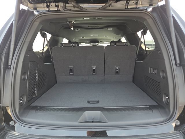 New 2026 Chevrolet Suburban LT w/ Comfort Package AWD/4WD image 19