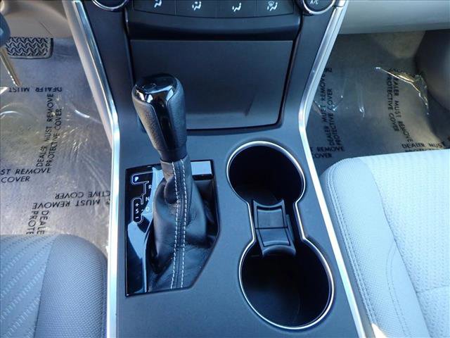 Used 2017 Toyota Camry LE image 19