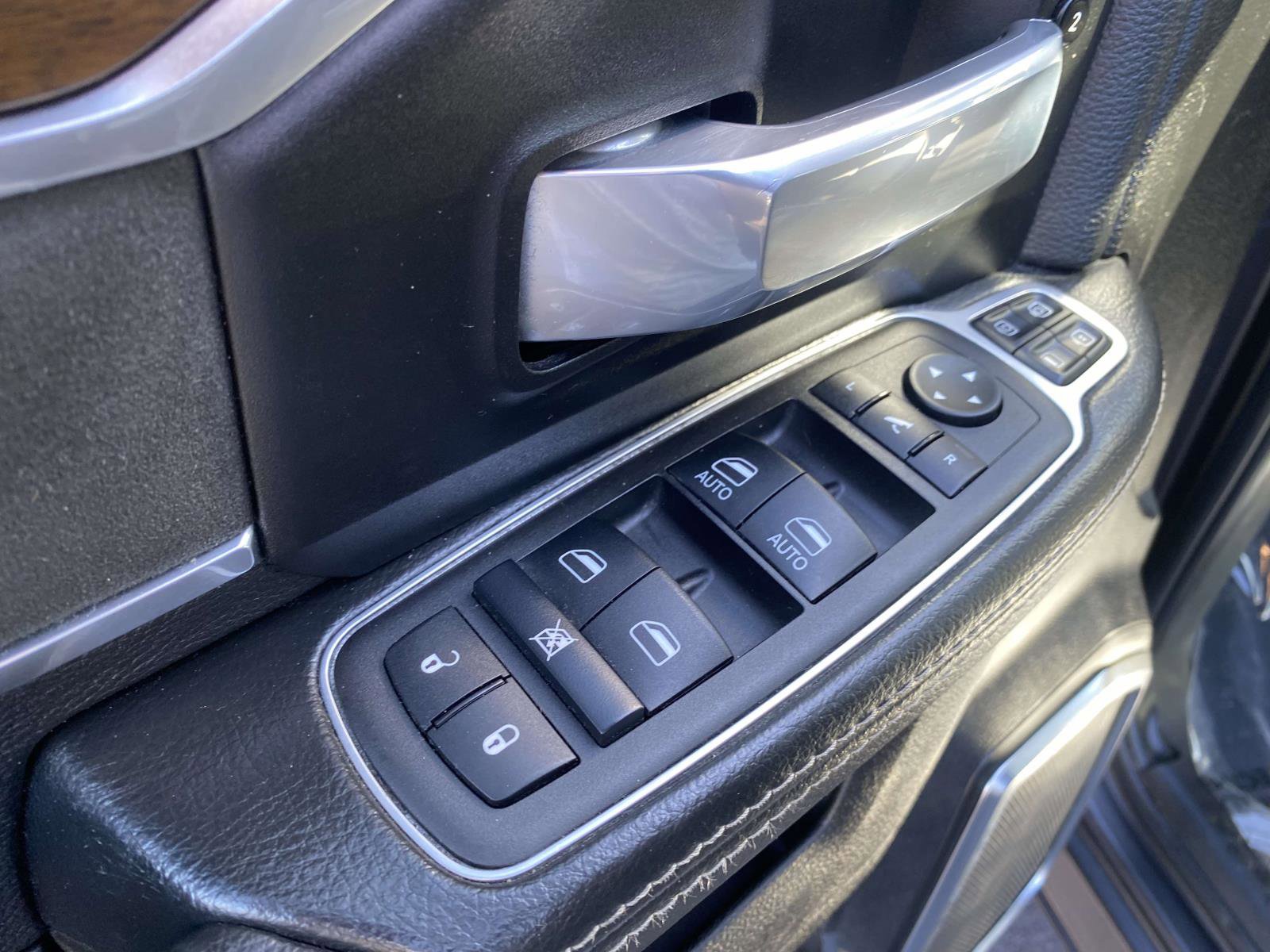 Used 2024 RAM 2500 Laramie w/ Safety Group image 18