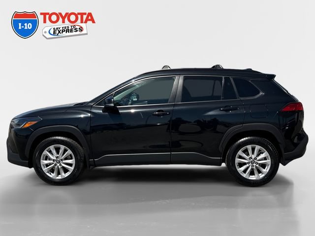 Certified 2023 Toyota Corolla Cross LE FWD image 2