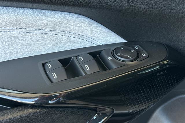 New 2026 Chevrolet Trax LT w/ Driver Confidence Package image 12