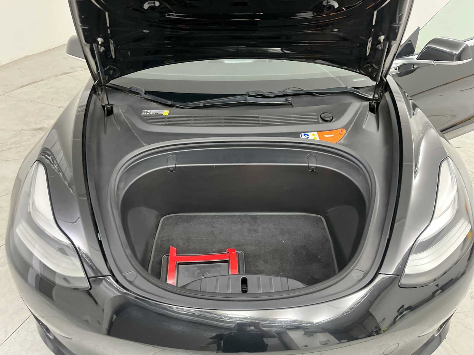 Used 2018 Tesla Model 3 Long Range RWD image 24