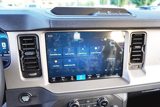 Used 2025 Ford Bronco Outer Banks image 24