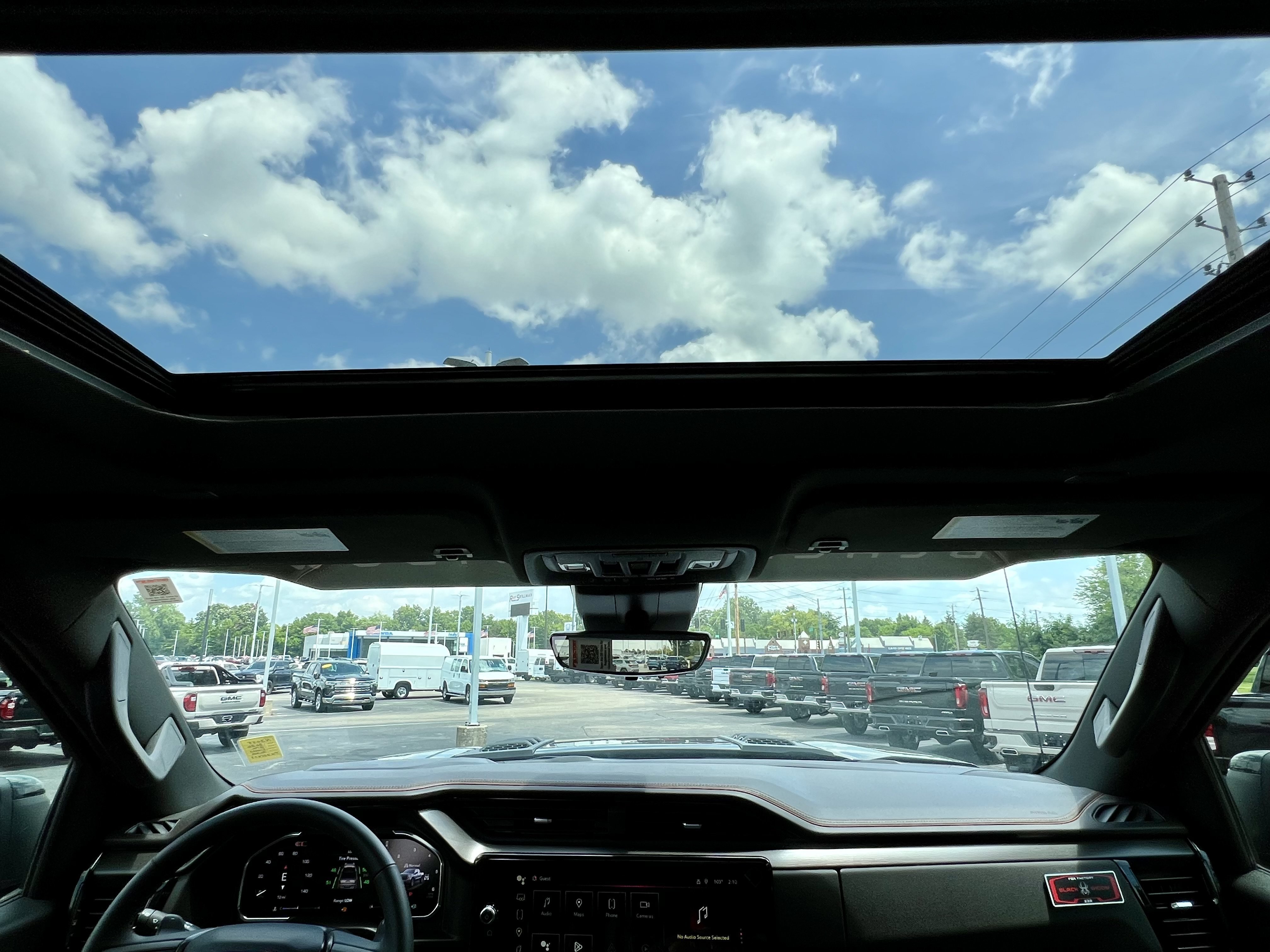 New 2026 GMC Sierra 1500 AT4 w/ AT4 Premium Package AWD/4WD image 29