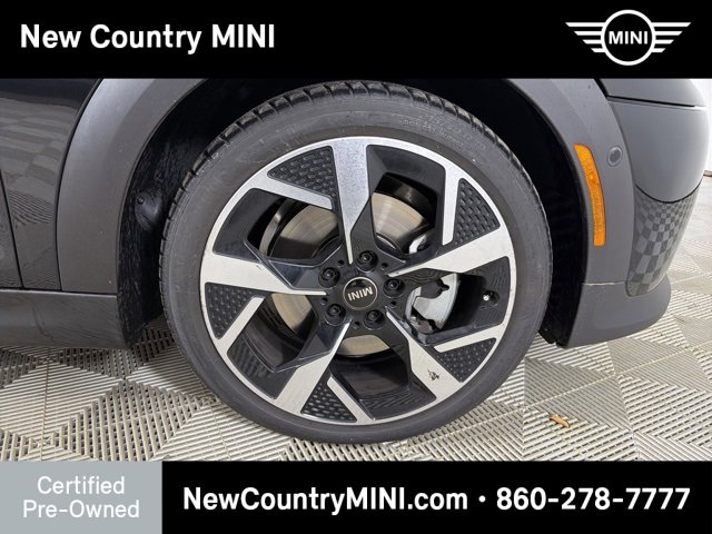 Certified 2025 MINI Cooper S image 9