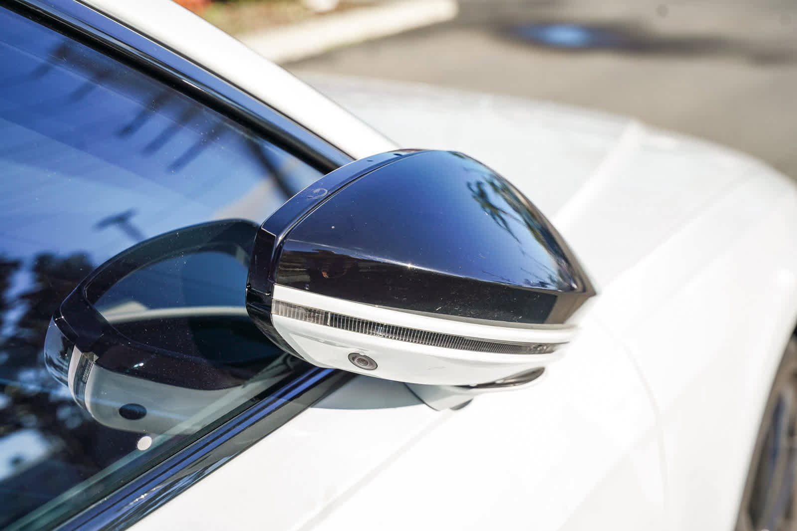 Used 2022 Audi S8 w/ S8 Comfort Plus Package image 14