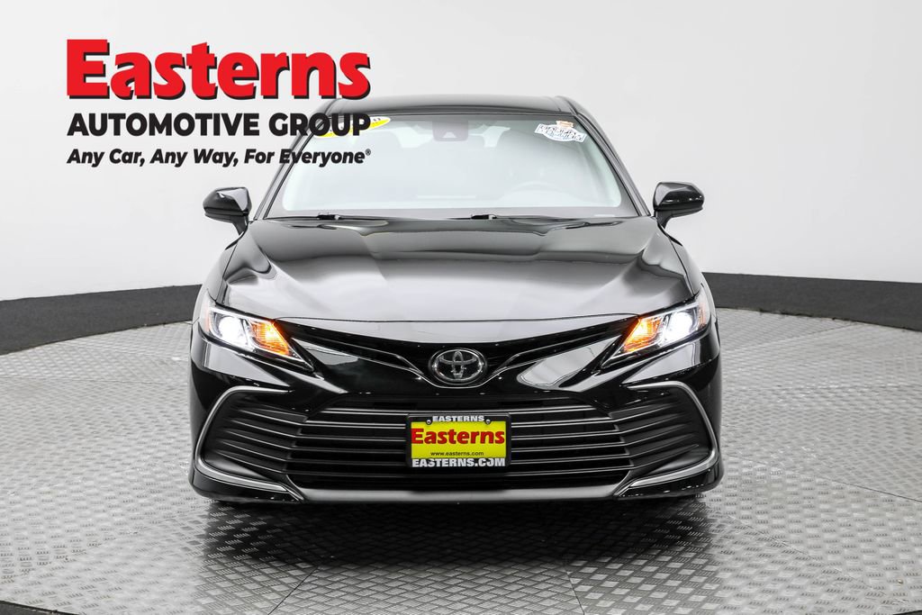 Used 2024 Toyota Camry LE image 2