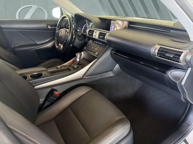 Used 2016 Lexus IS 200t w/ Premium Package RWD image 25