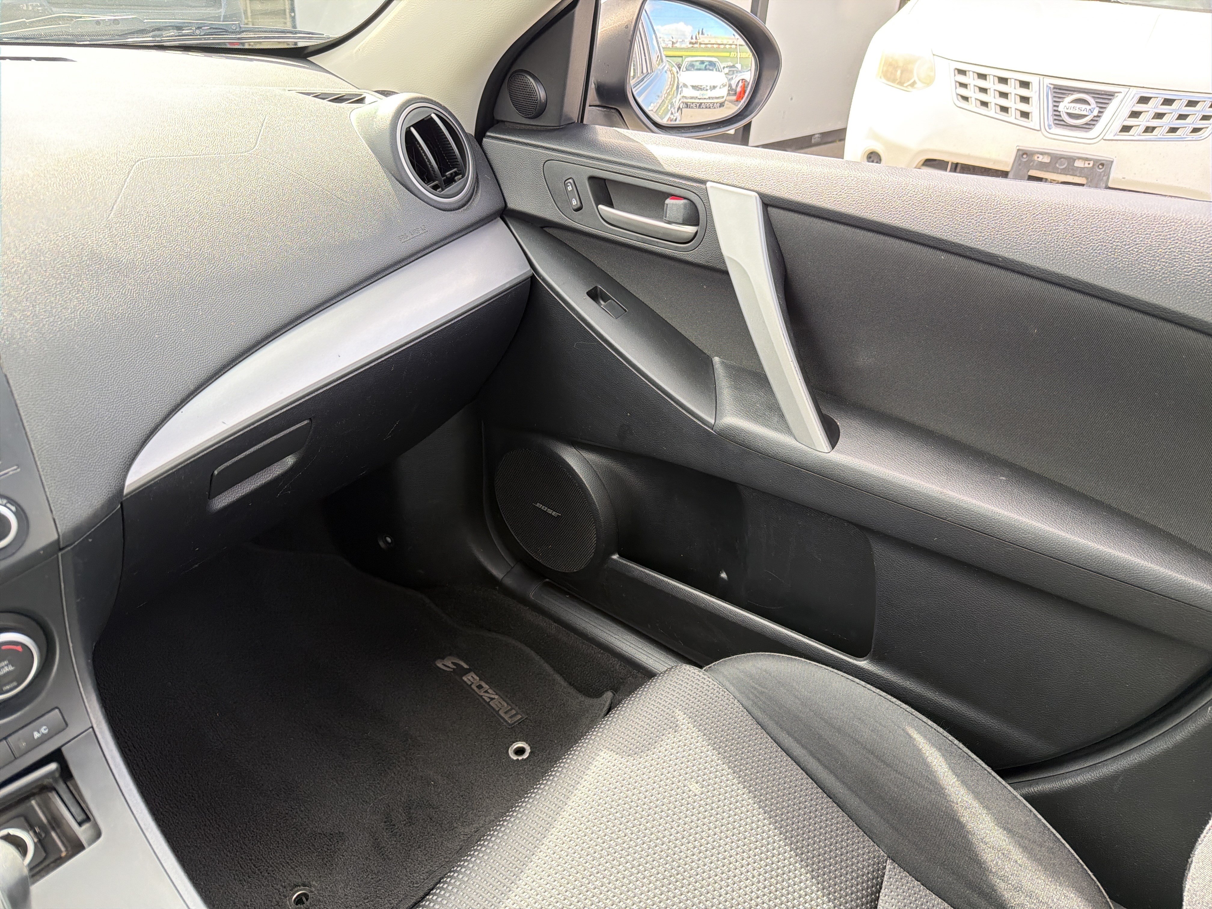 Used 2012 MAZDA MAZDA3 s Touring FWD image 23