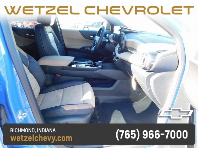 New 2026 Chevrolet Equinox ACTIV w/ Convenience Package III AWD/4WD image 17