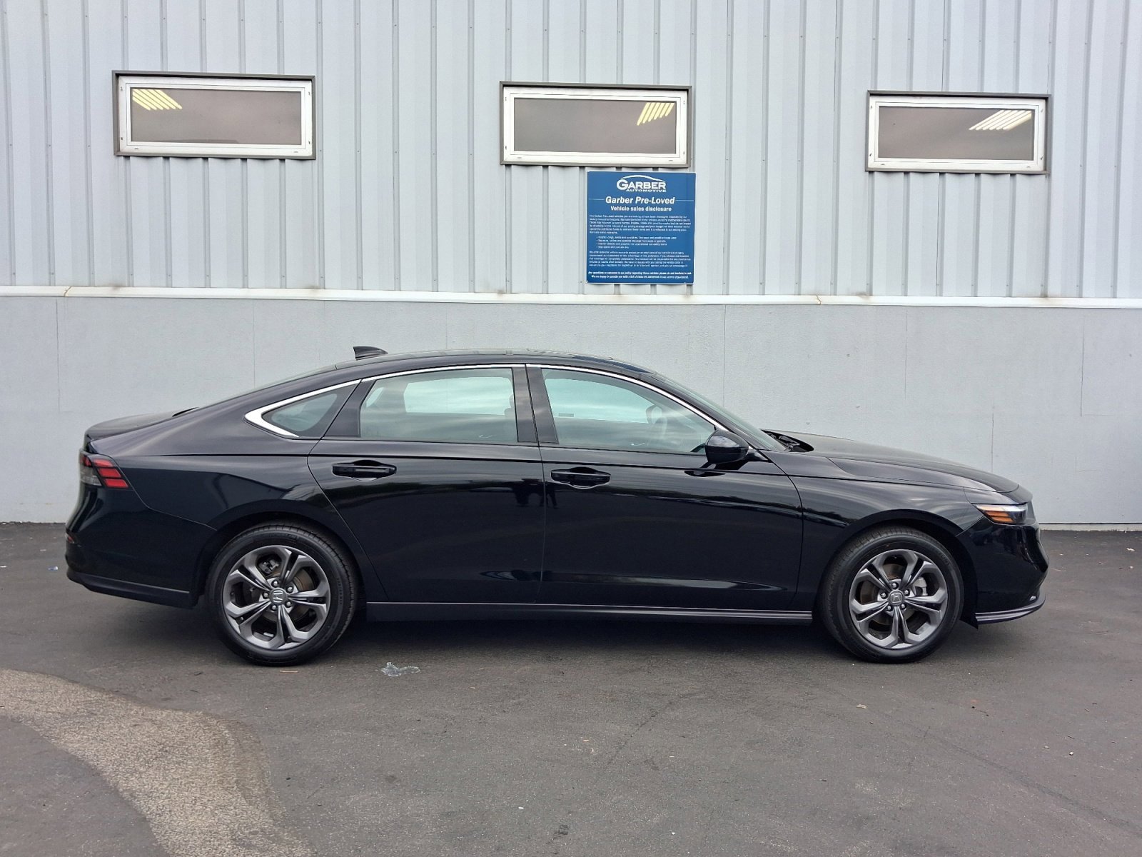 Used 2023 Honda Accord EX image 8