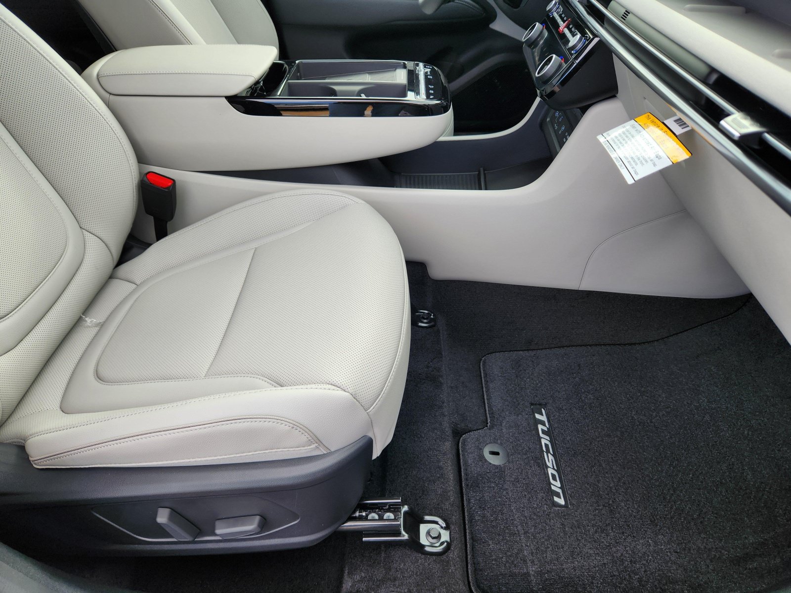 New 2026 Hyundai Tucson Limited AWD/4WD image 15