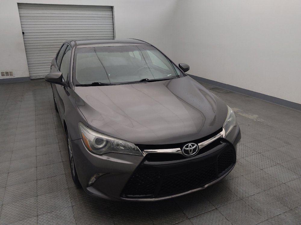 Used 2016 Toyota Camry SE image 14