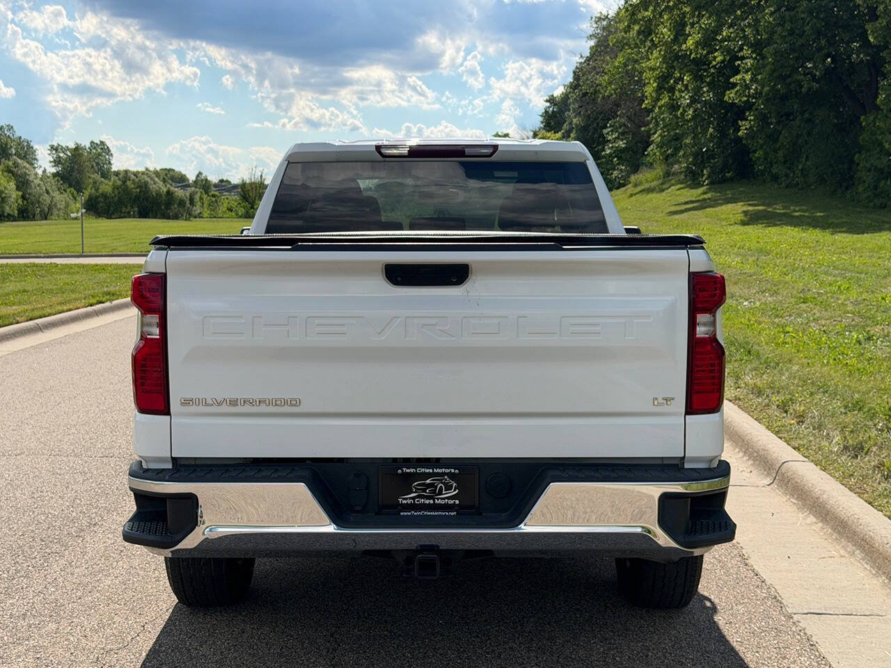 Used 2021 Chevrolet Silverado 1500 LT w/ Bed Protection Package RWD image 4