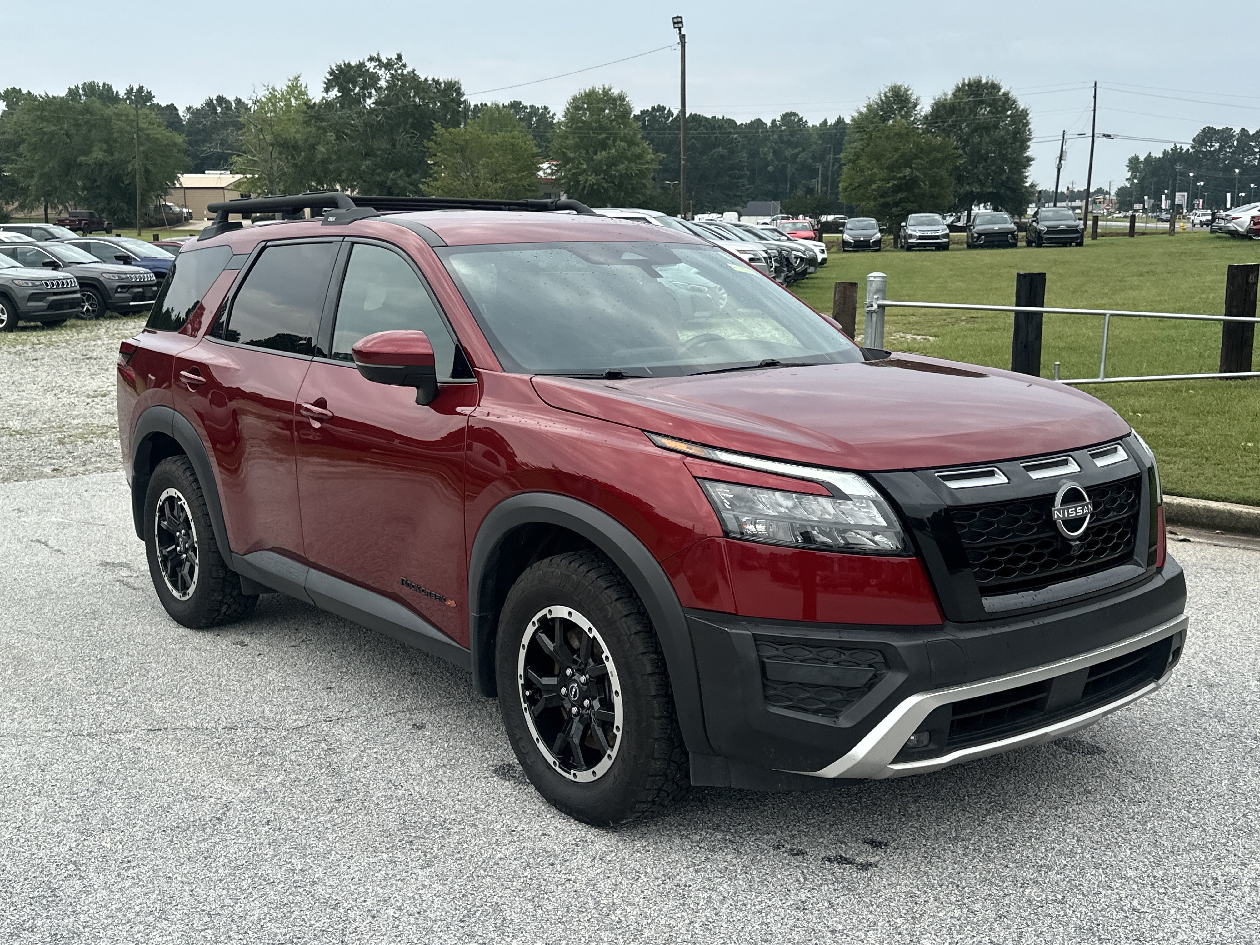 Used 2025 Nissan Pathfinder Rock Creek AWD/4WD image 3