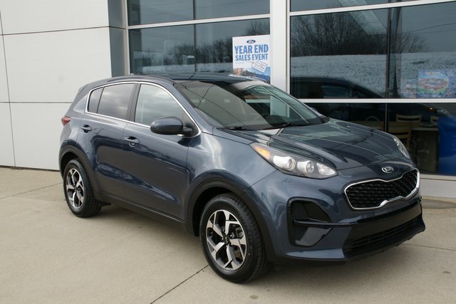 Used 2022 Kia Sportage LX image 2