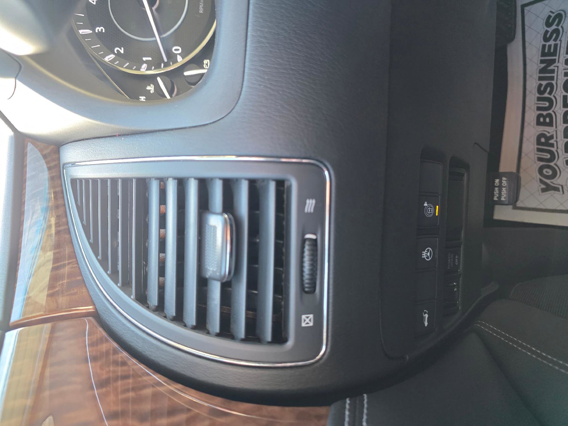 Used 2018 Nissan Armada Platinum image 11