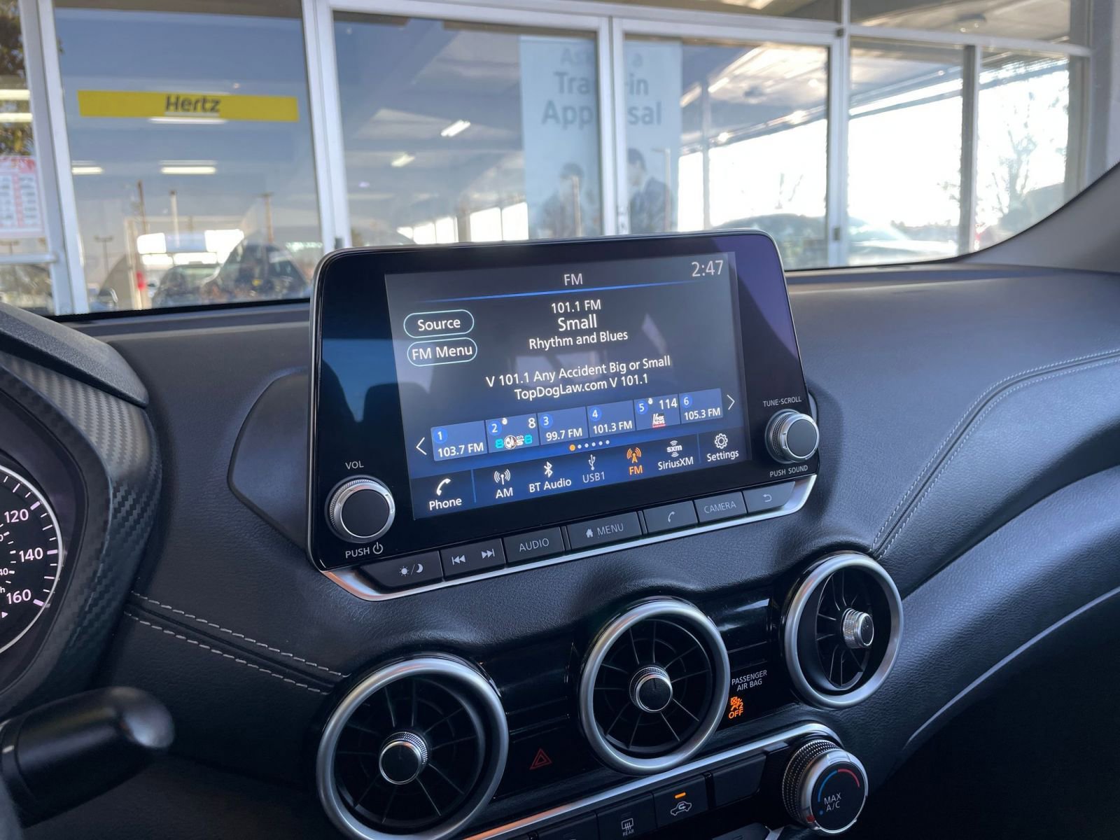 Used 2025 Nissan Sentra SV image 21