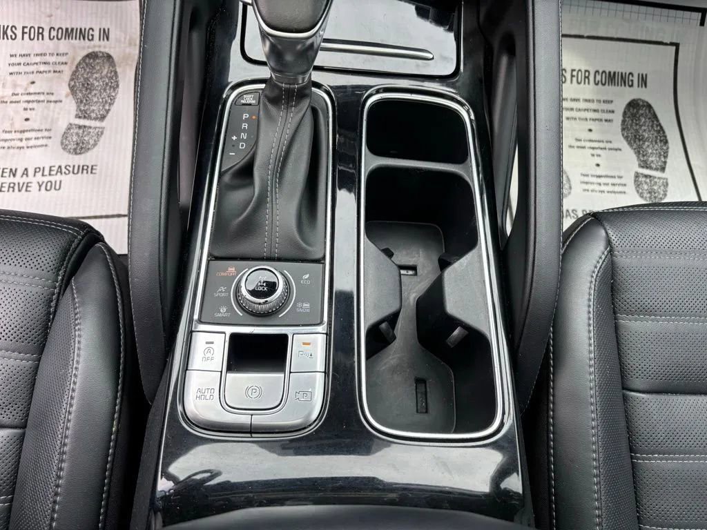 Used 2024 Kia Telluride SX Prestige AWD/4WD image 16